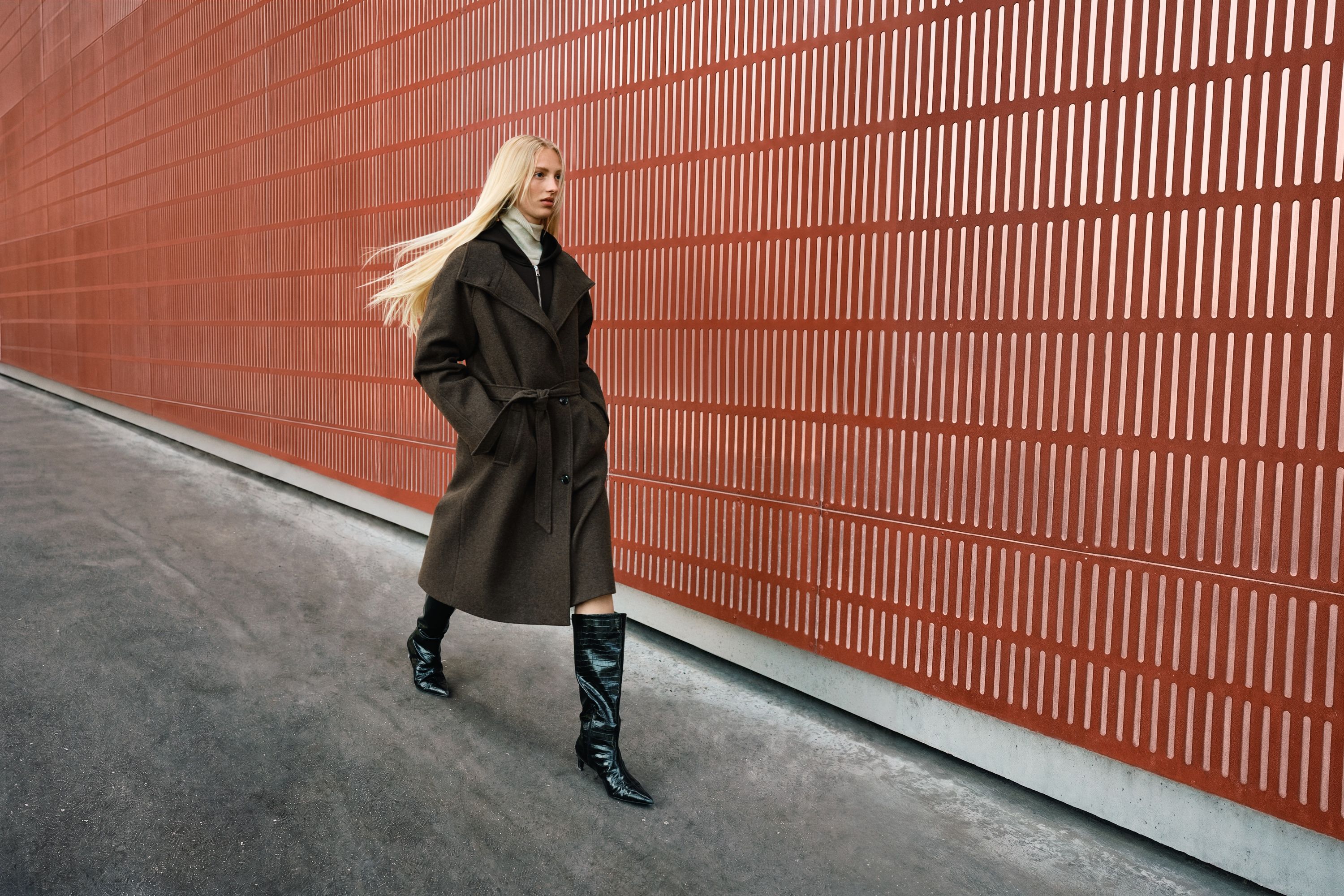 Woman wearing an ONLY outfit